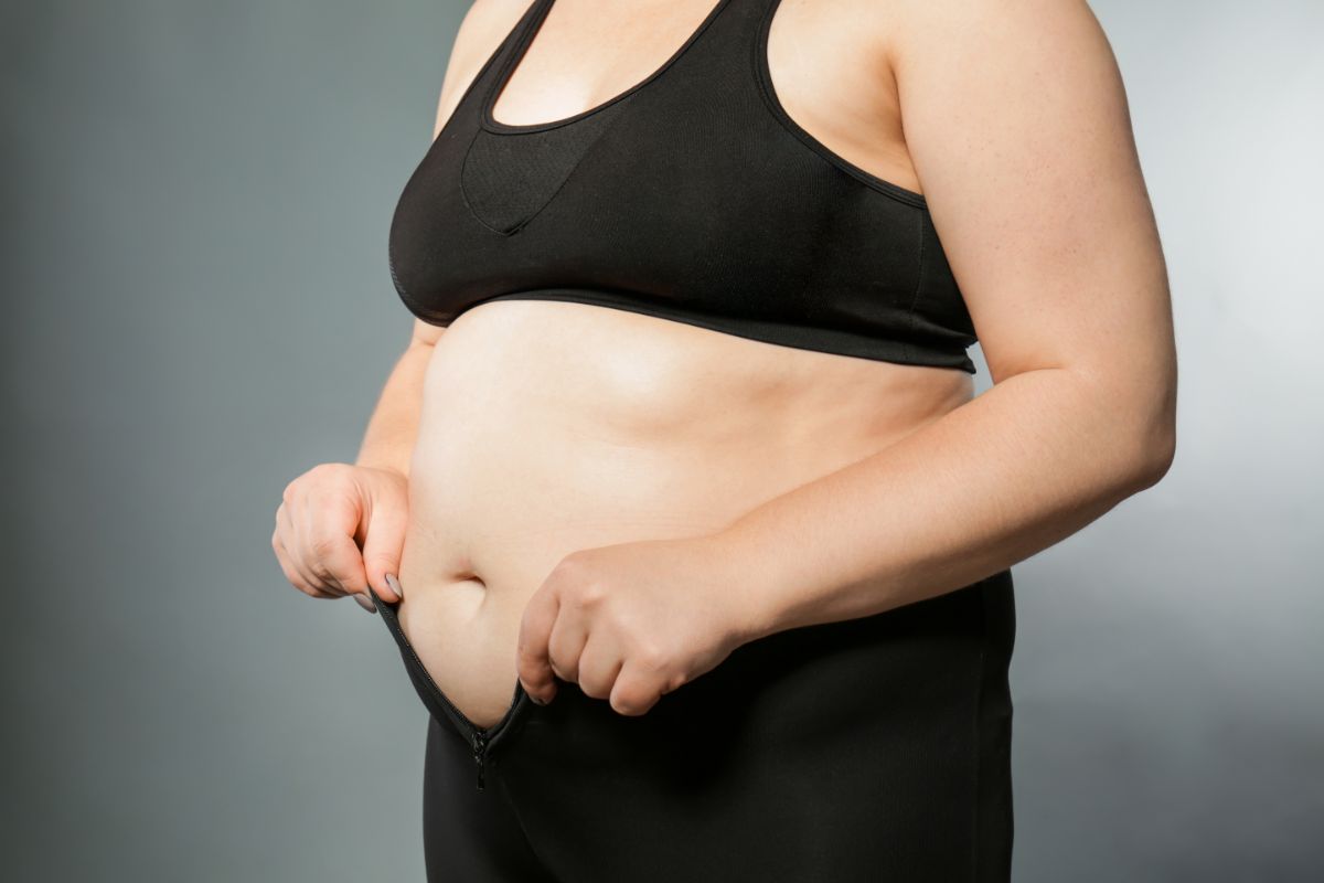 What Jeans To Wear If You Have A Big Stomach (1)